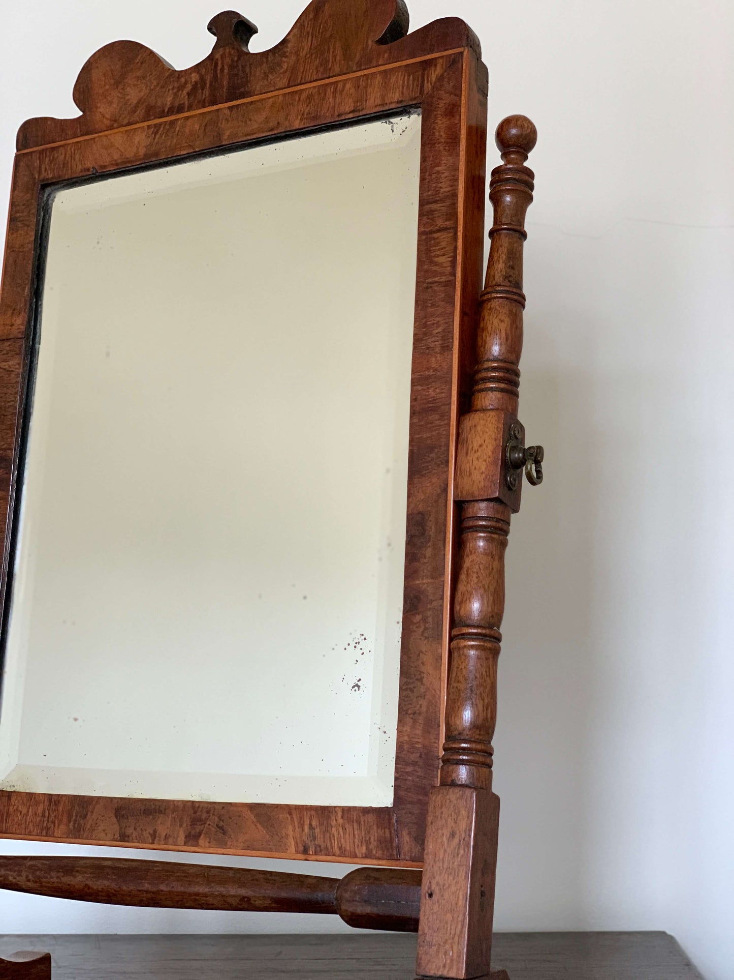Antique walnut veneer table-top mirror