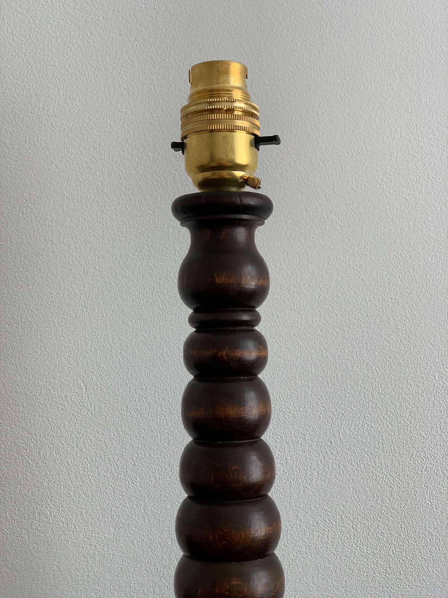 French antique bobbin turned table lamp